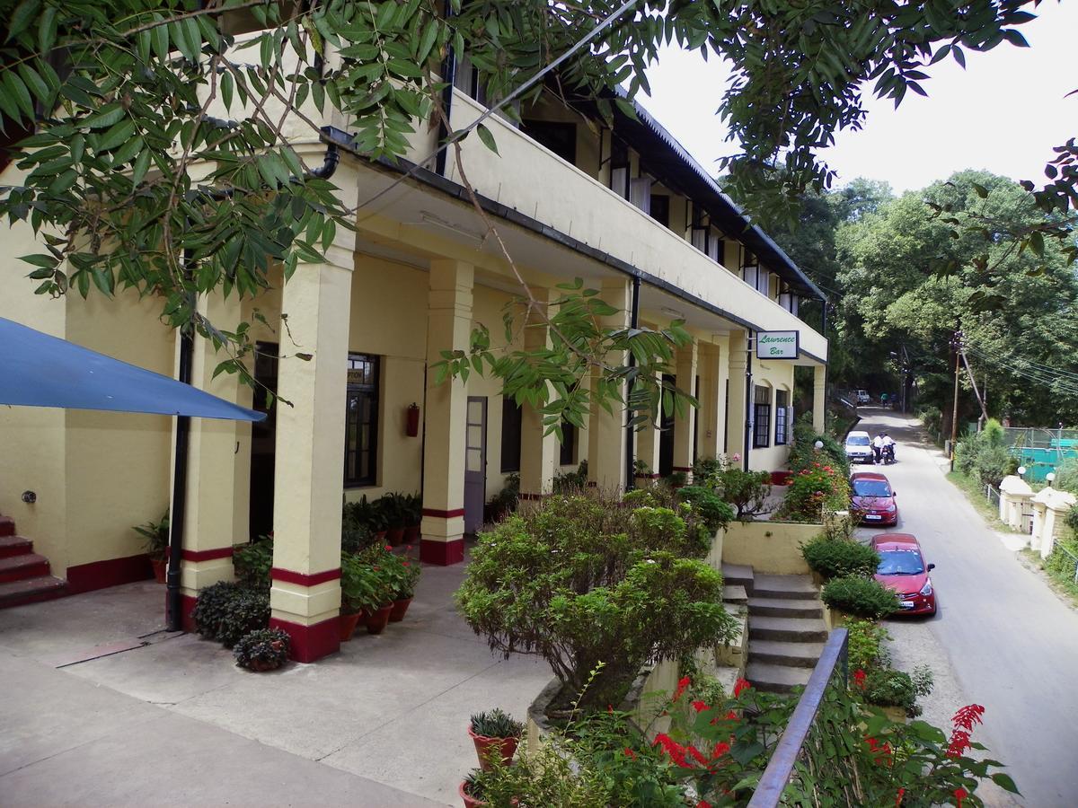 Alasia Hotel Kasauli Exteriör bild