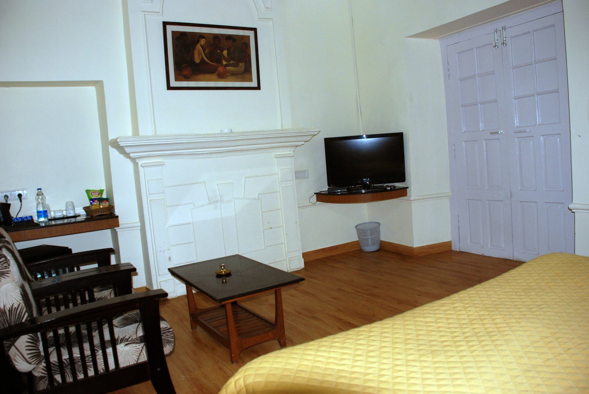 Alasia Hotel Kasauli Exteriör bild